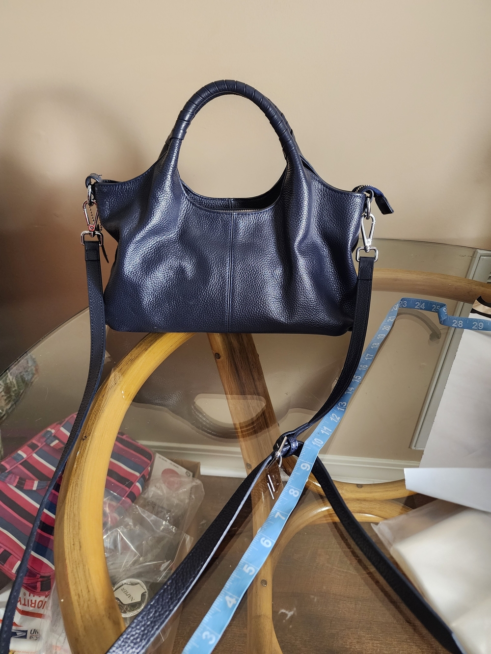 Iswee Navy Pebbled Leather Shoulder Bag - Picture 13 of 17